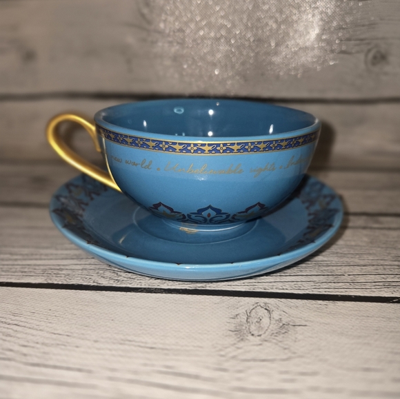 Disney Aladdin The Musical Teapot Cup Saucer Magic Lamp 3 piece blue RARE - Picture 4 of 9